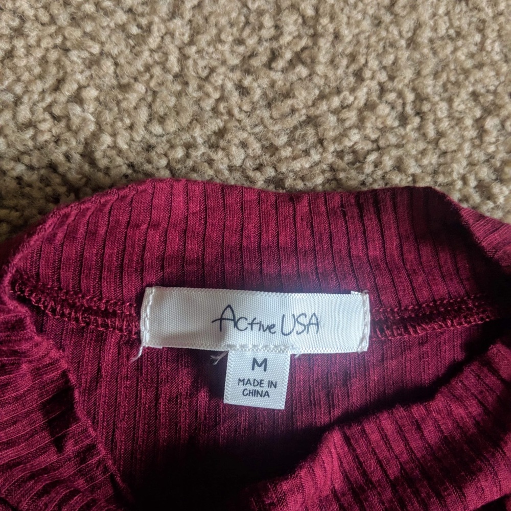 Top - Picture 2 of 2